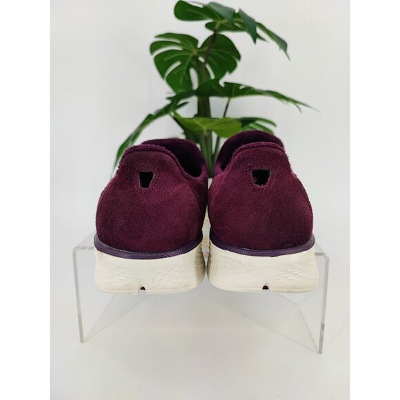 Skechers Women’s Goga Max Burgundy Soft Memory Foam Slip On Shoes Size 8 US - Picture 3 of 8